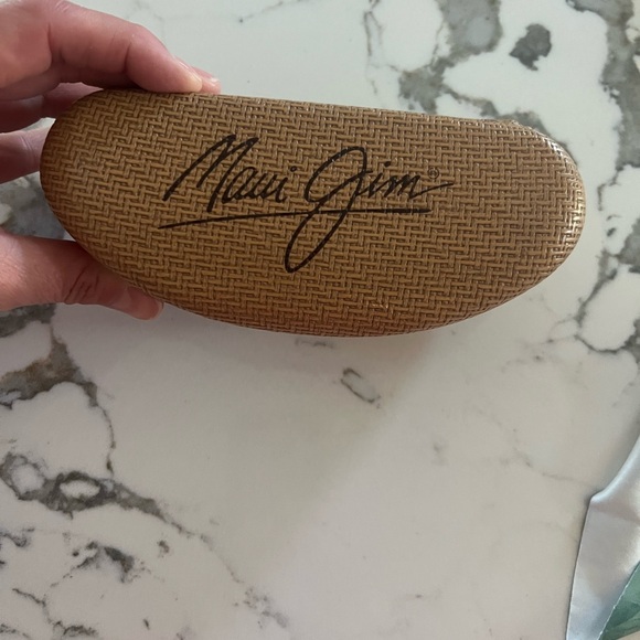 Maui Jim Clamshell Sunglass Eyeglass case Rattan Weave Felt Lining Hinge Close - Picture 1 of 5